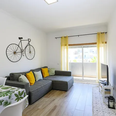 B11 - Beach Way Apartment Lagos Exterior photo